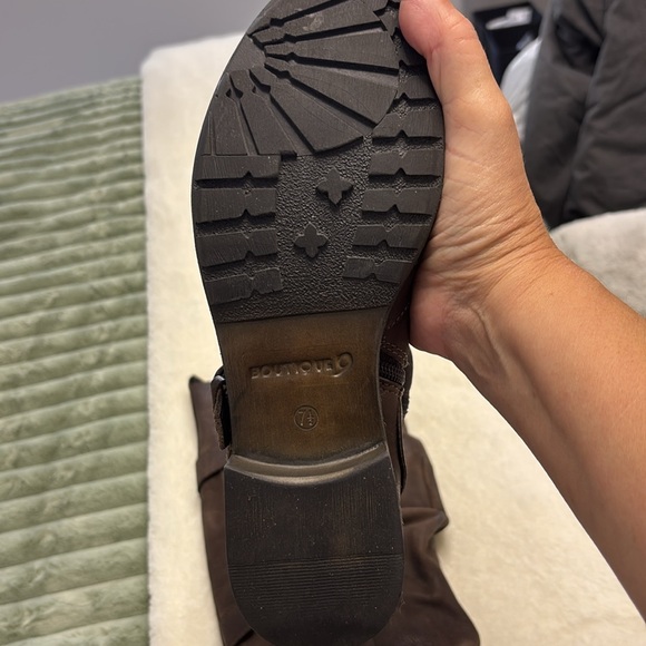 BOUTIQUE 9 BROWN BOOTS - Picture 4 of 7